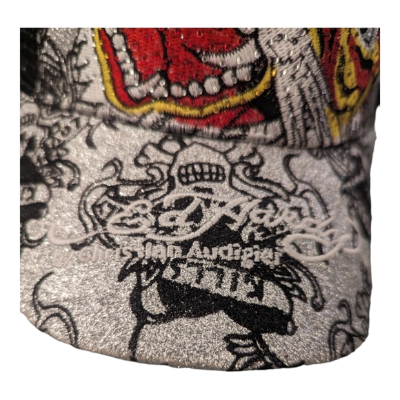 Trucker hat Ed Hardy, silver and black tiger logo, snap back, Y2K, vinta… - Picture 4 of 6